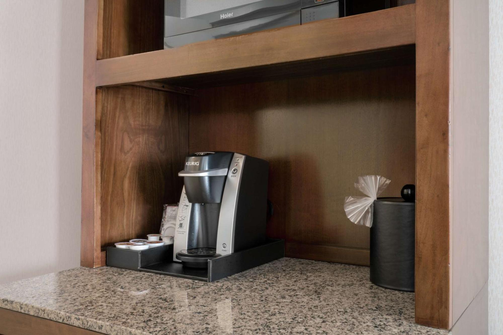 Hilton Garden Inn Valley Forge/Oaks מראה חיצוני תמונה