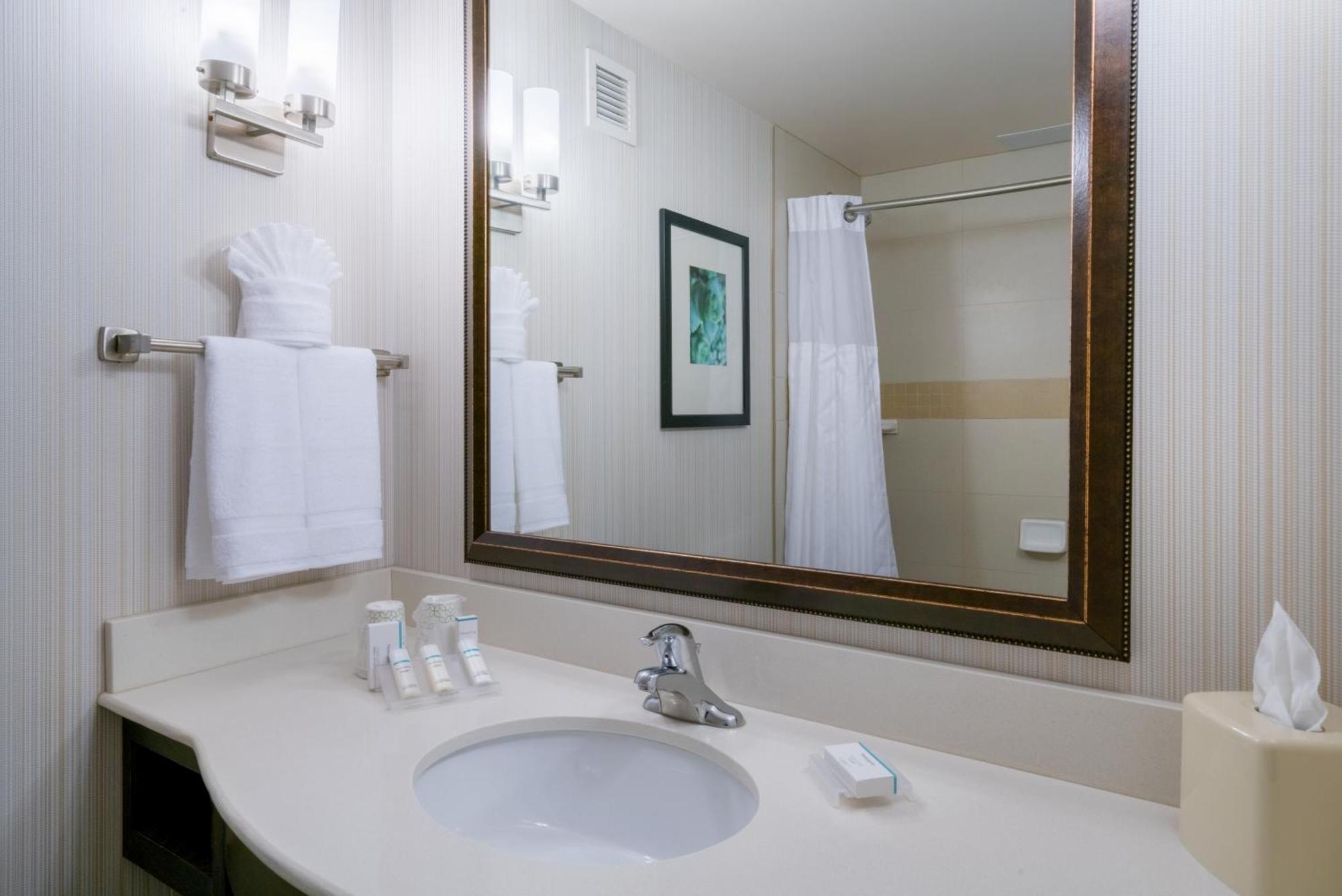 Hilton Garden Inn Valley Forge/Oaks מראה חיצוני תמונה