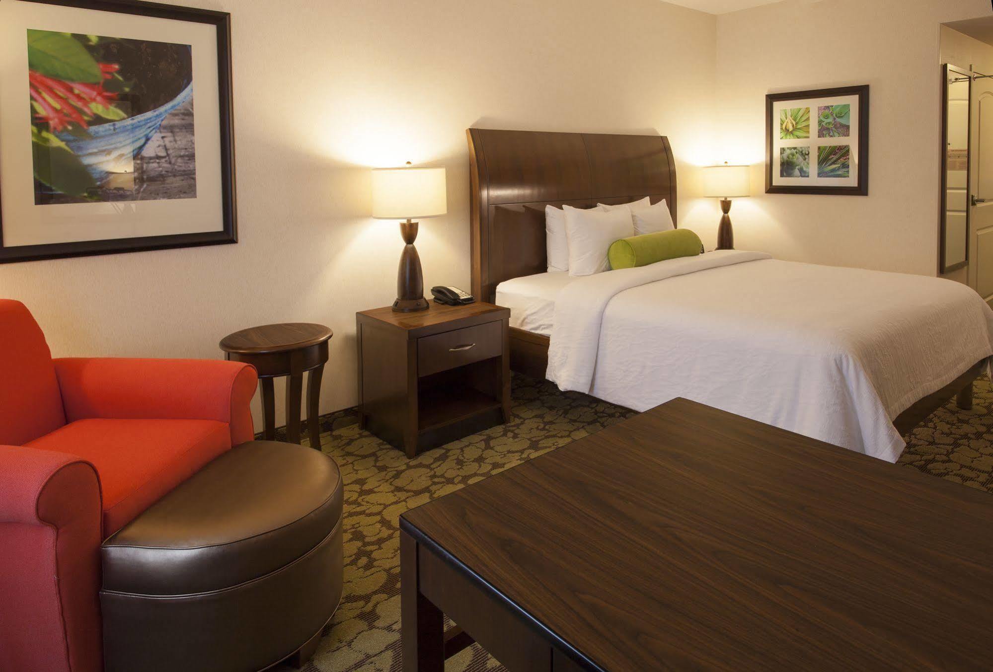 Hilton Garden Inn Valley Forge/Oaks מראה חיצוני תמונה