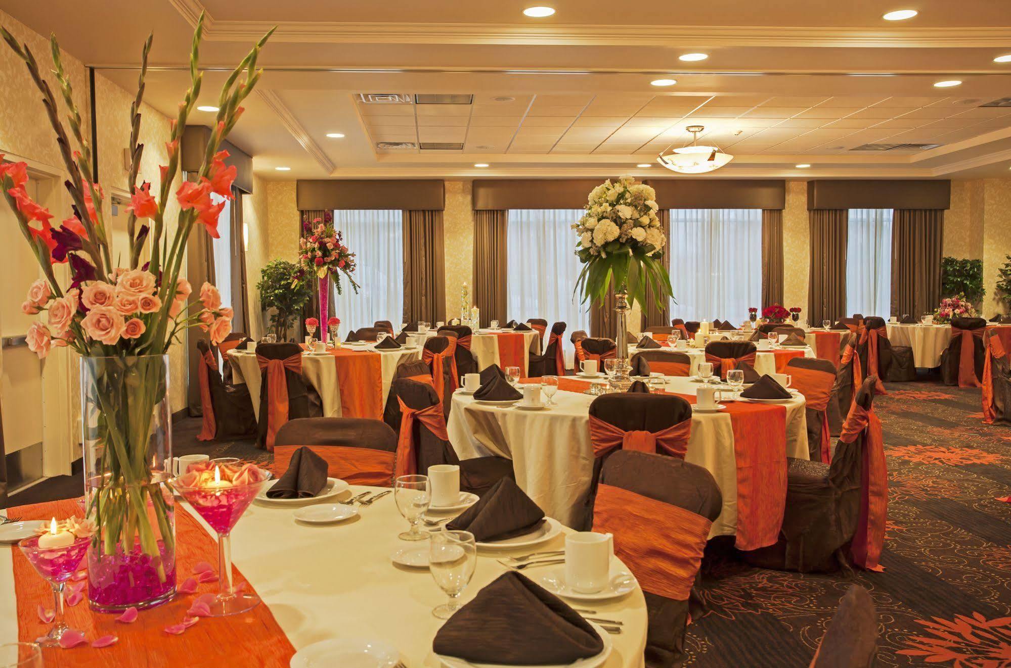 Hilton Garden Inn Valley Forge/Oaks מראה חיצוני תמונה